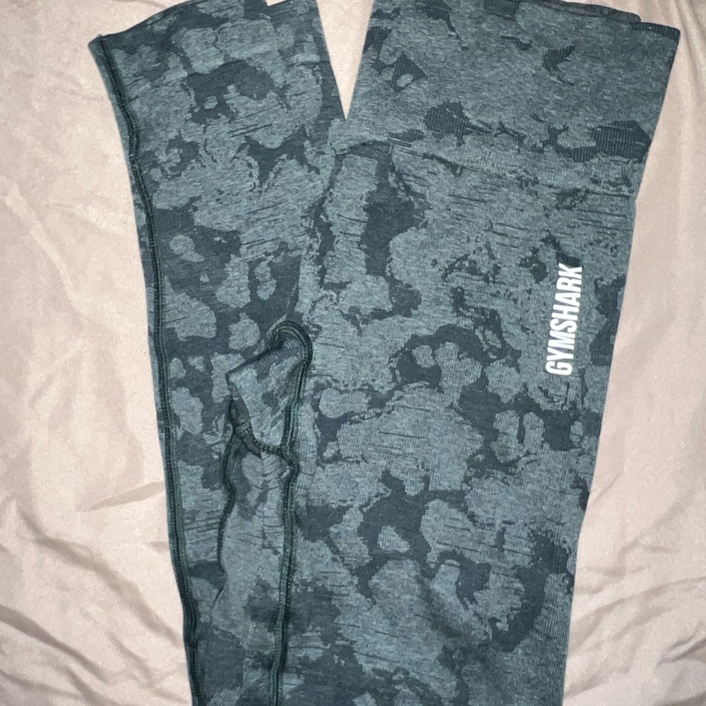 Gymshark camo leggings XS